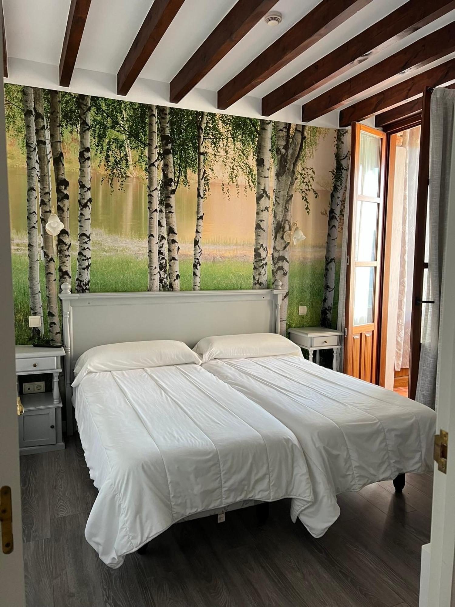 Hotel Villa Maria Revilla De Camargo Extérieur photo